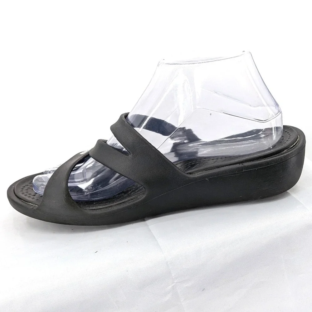 Crocs Comfort Sandals Black Strappy Lightweight Slip On Casual 8‎